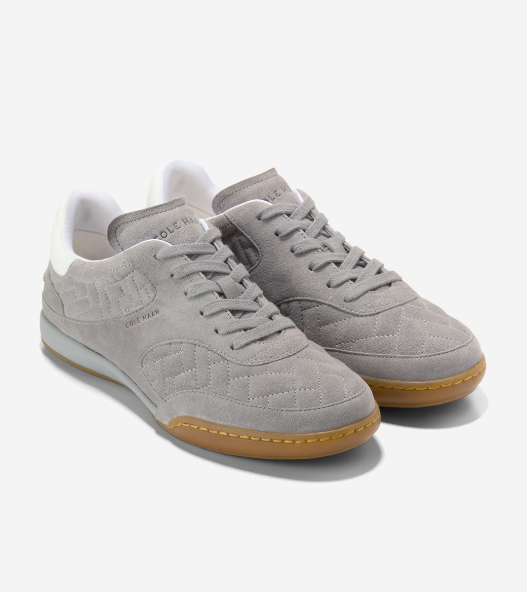 W33582:FROST GRAY SUEDE/WHITE LTR